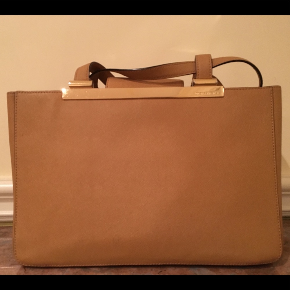 Michael Kors Beige Hangbag